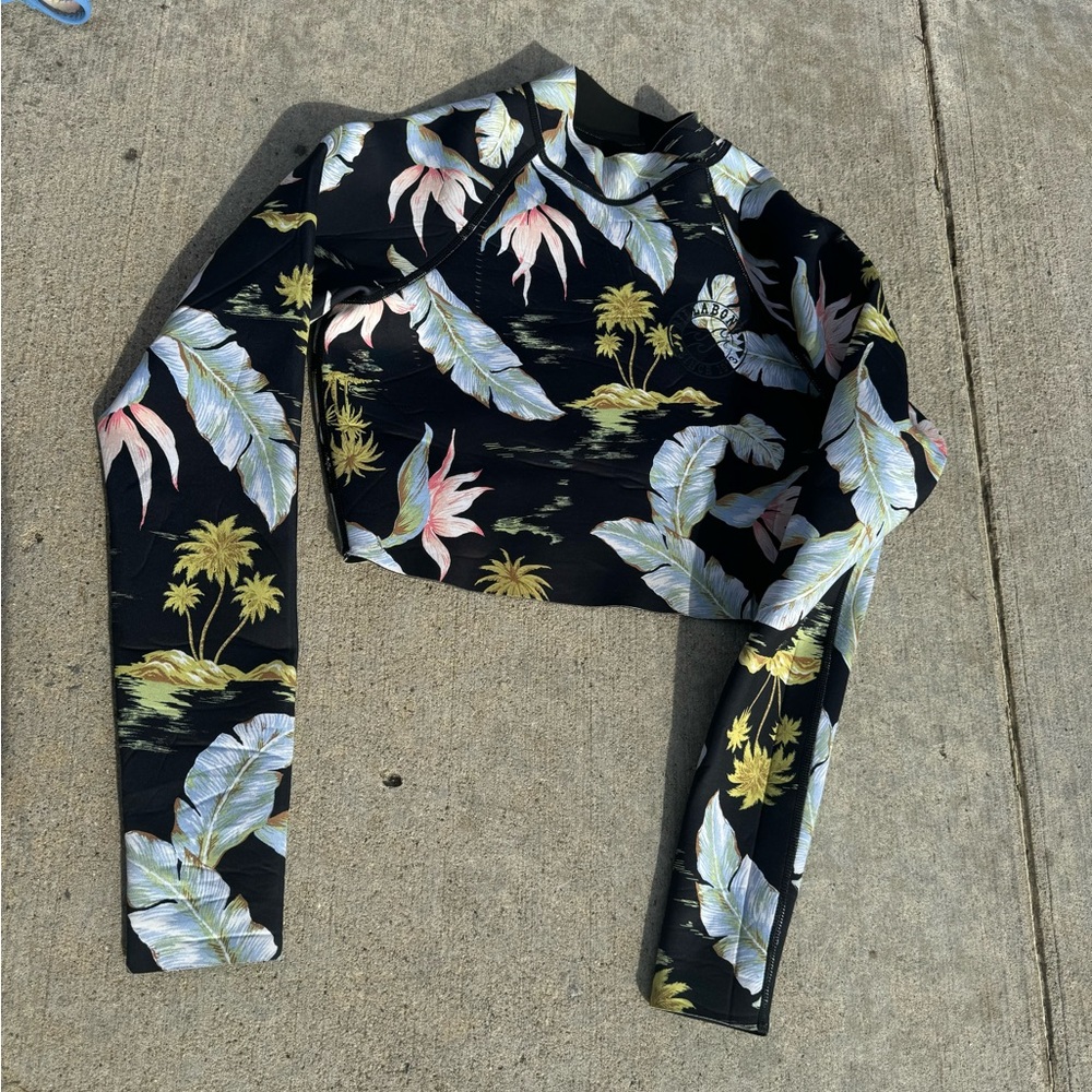 Reversible billabong wetsuit top